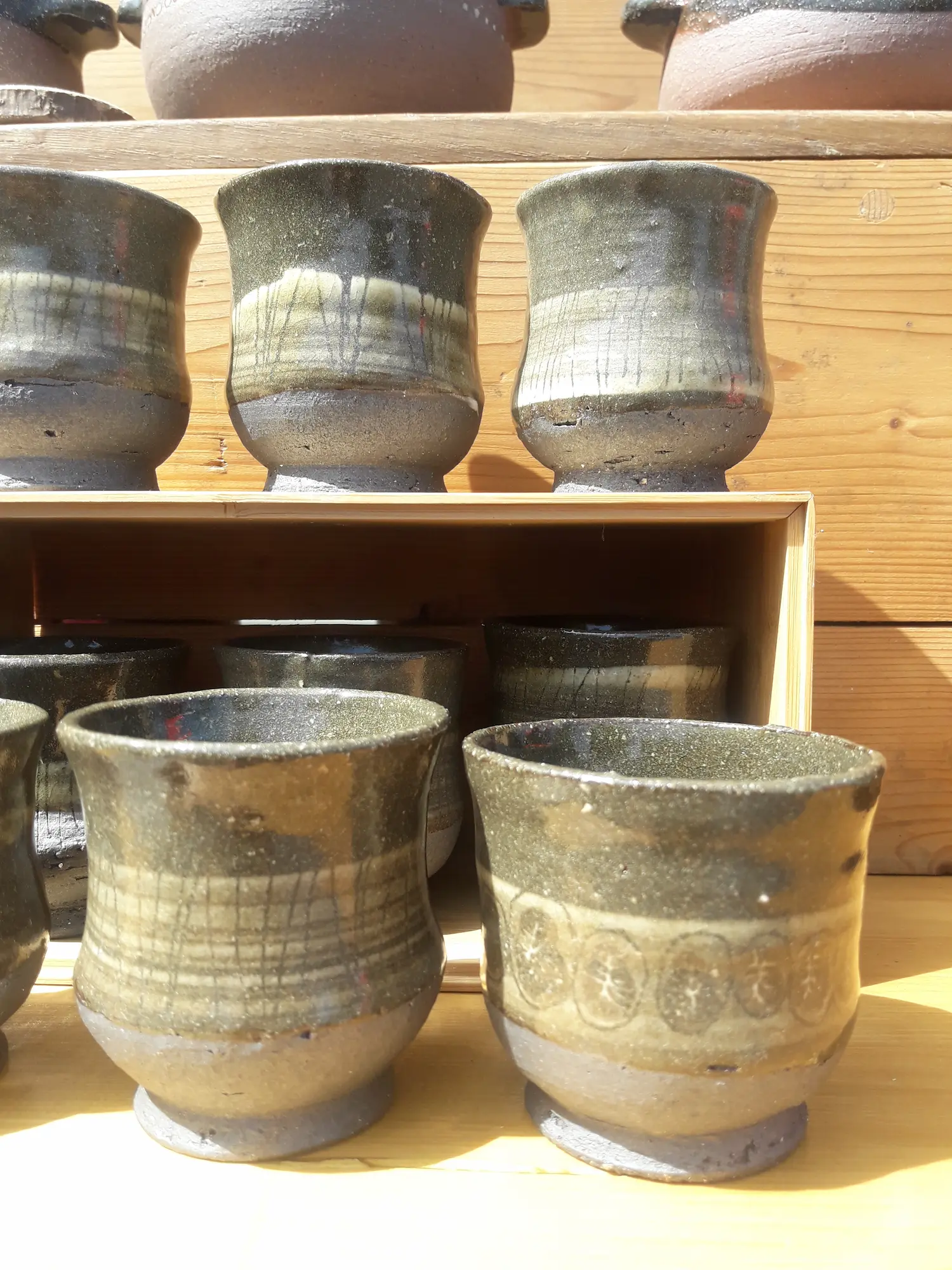 tasses marché Iffendic grès noir chamotté tasses en grès noir chamotté émail granitique